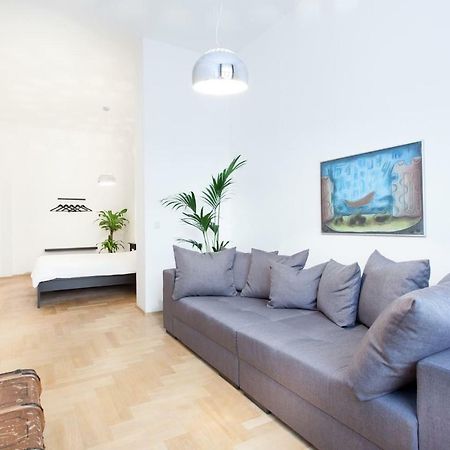 Labyrinth Apartment Berlin Bagian luar foto