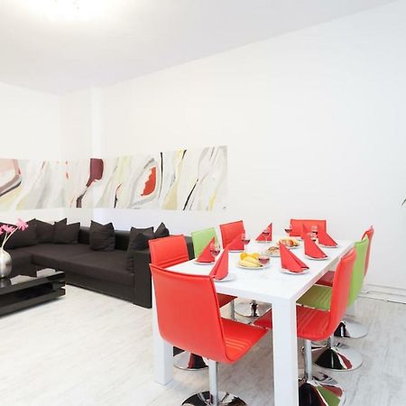 Labyrinth Apartment Berlin Bagian luar foto